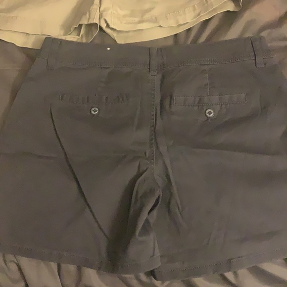 Lot of 3-shorts 29, 8, 7/8 -Maurice’s, Levi’s - Picture 5 of 7